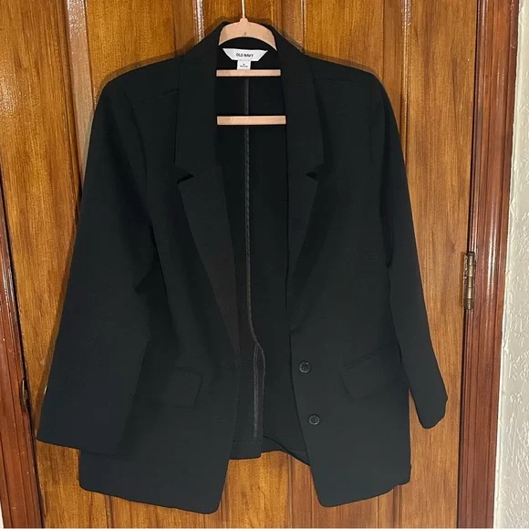 Old Navy Women's Taylor Fit Relaxed Black Blazer in MP - Picture 3 of 6